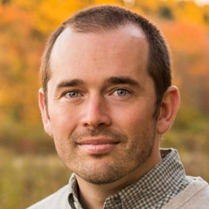 Headshot of Caleb Dresser