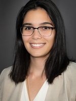 Anabel Liyen-Cartellea headshot