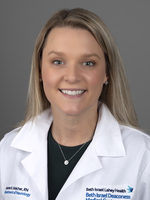 Headshot of team member Suzanne Welcher