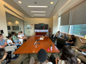 Congratulation to Elise on her Master's Thesis Defense!