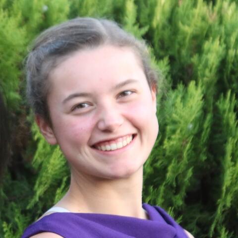 Headshot of Grace Hutter