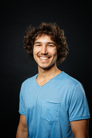 Noam Headshot