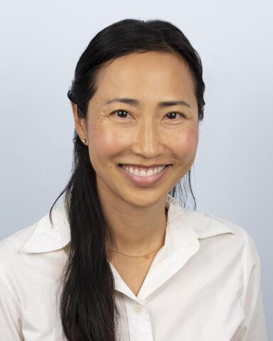 Dr. Sarinnapha Vasunilashorn