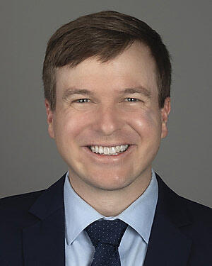 Headshot of Dr. Christian Mewaldt