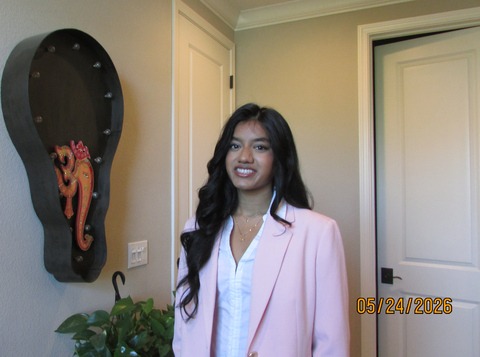 Incoming student research intern Shivani Ramanathan