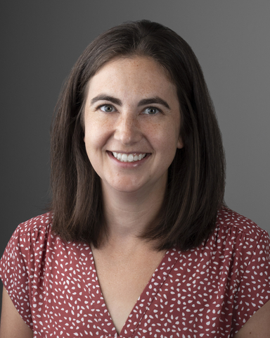 Elysia Larson Headshot