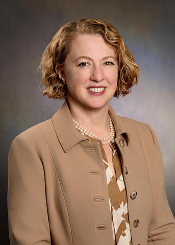 hadine joffe headshot