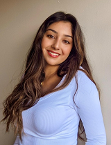 Julia Headshot