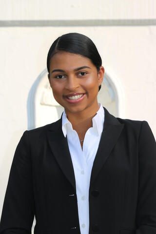 Lacey Foster portrait