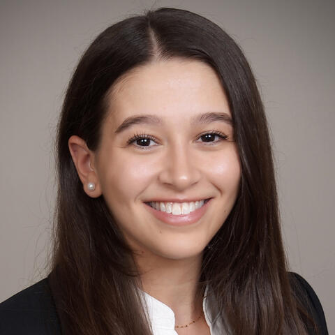 Dr. Pamela Ribeiro