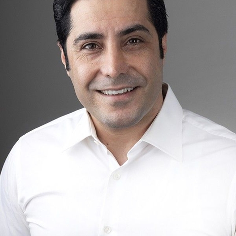 Dr. Vahid Kiarad