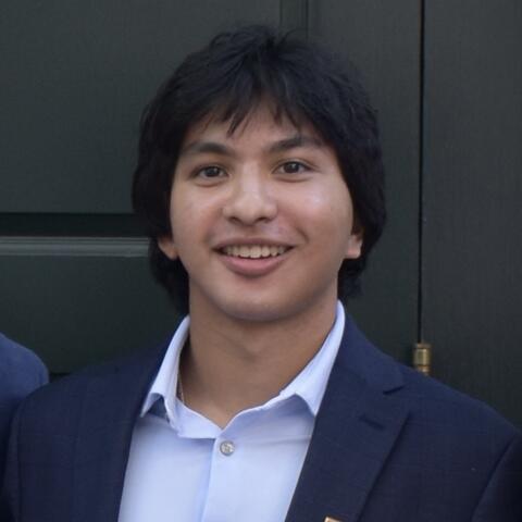 Hari Headshot