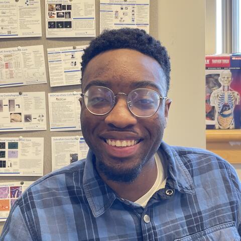 Headshot of Alex Sunday