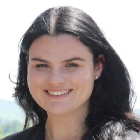 Headshot of Stephanie Zovich