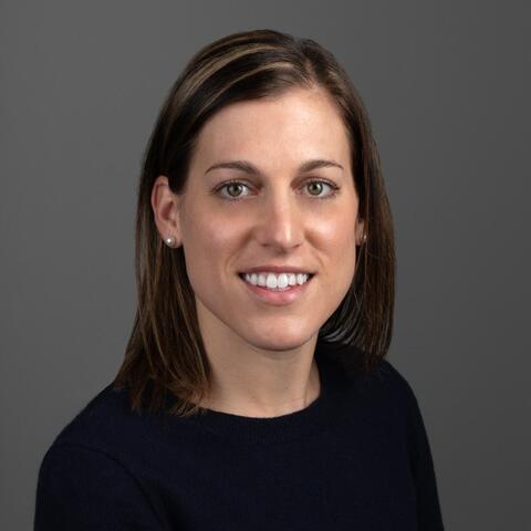 Headshot of Sarah Thomson