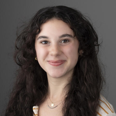 Photo of Clinical Research Writing Assistant Izzy Lockhart