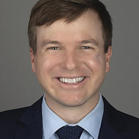 Headshot of Dr. Christian Mewaldt