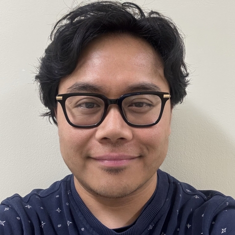 Headshot of Nhan Dinh