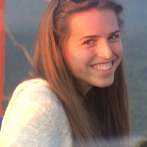 Photo of Caroline smiling