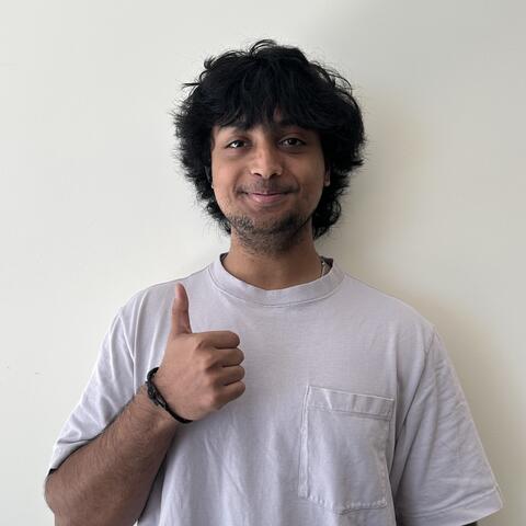 VedantDesaiHeadshot