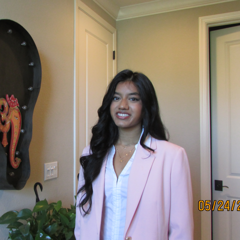 Incoming student research intern Shivani Ramanathan
