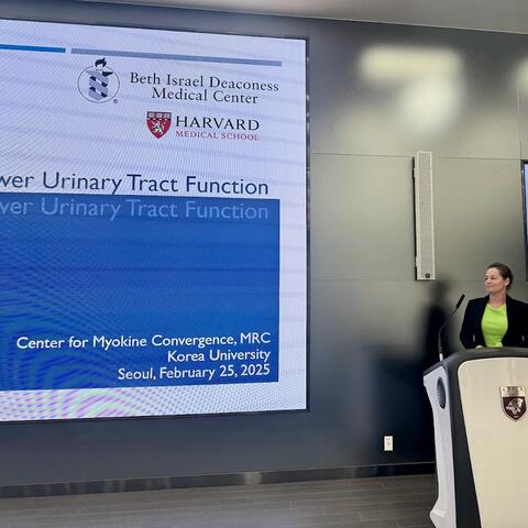 Dr. Verstegen delivering a lecture