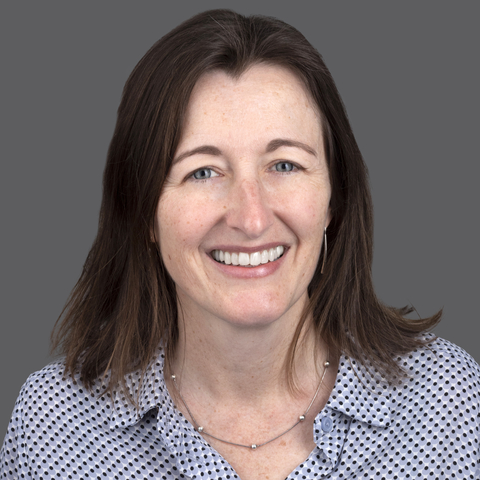Michele Hacker Headshot