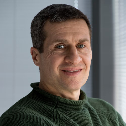 Roger Shapiro Headshot