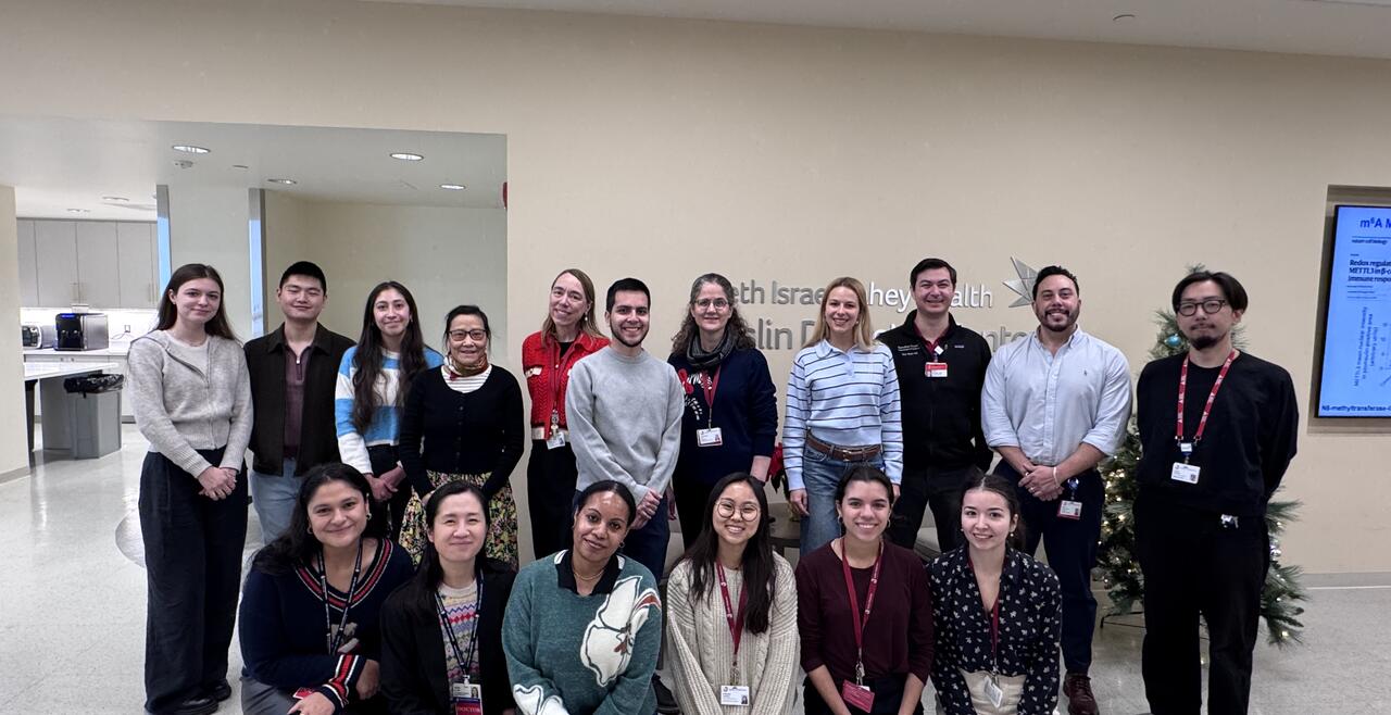 Happy  Holidays from the Patti Lab!