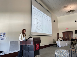 Rosie Guo presenting